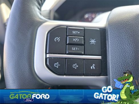 Used 2024 Ford Expedition XLT image 16