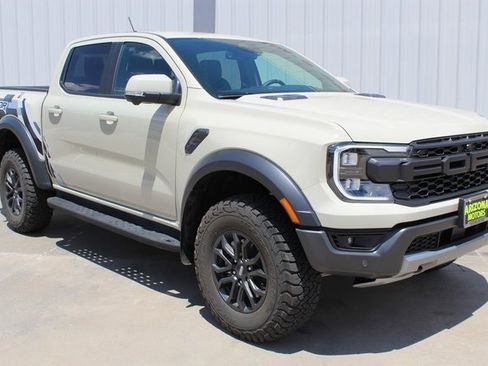 Used 2025 Ford Ranger Raptor image 4