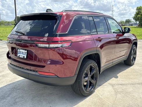 New 2026 Jeep Grand Cherokee Limited w/ Limited Altitude Package RWD image 12