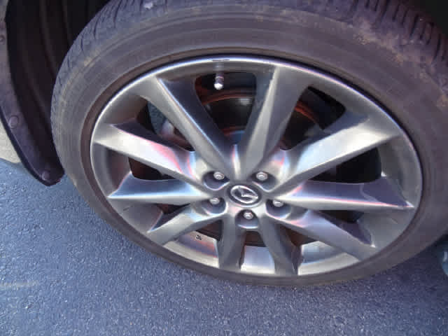 Used 2018 MAZDA MAZDA3 Touring FWD image 17