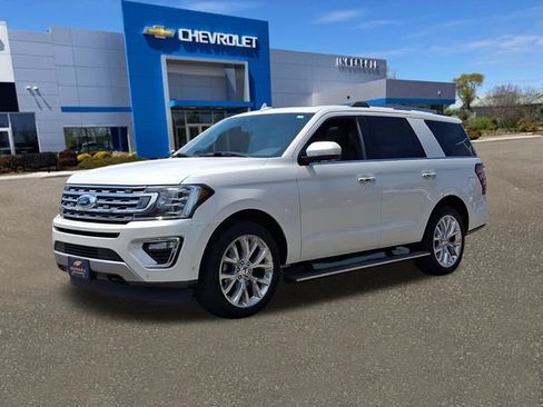 Used 2019 Ford Expedition Limited w/ Equipment Group 302A AWD/4WD image 32