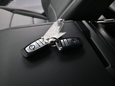 New 2025 Ford F150 Lightning Lariat image 20