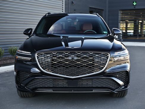 Used 2026 Genesis GV70 3.5T Sport Prestige image 12