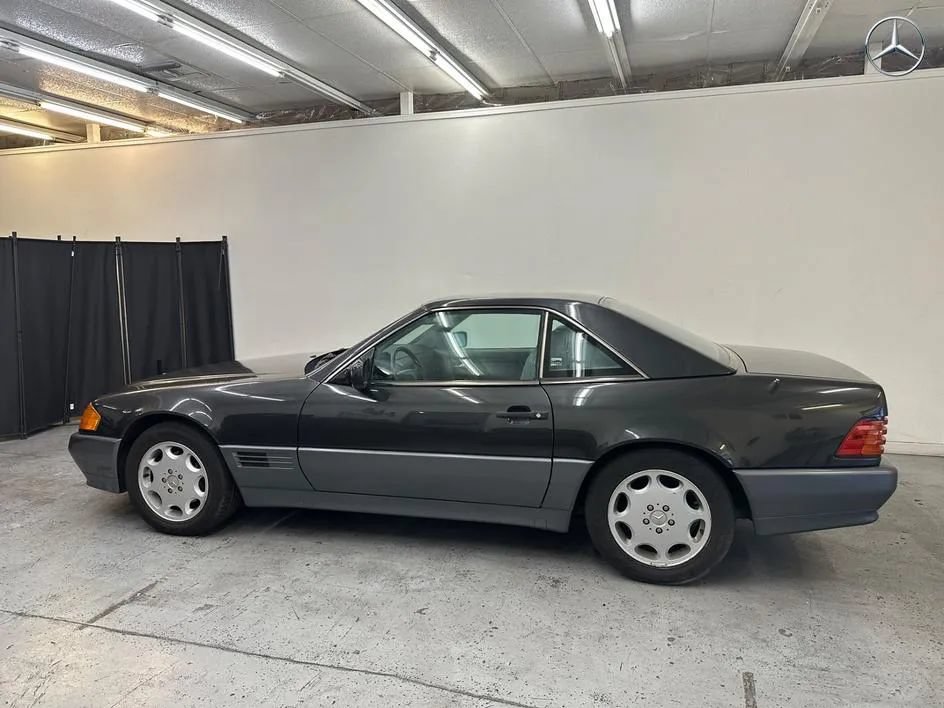 Used 1993 Mercedes-Benz 300 SL image 4