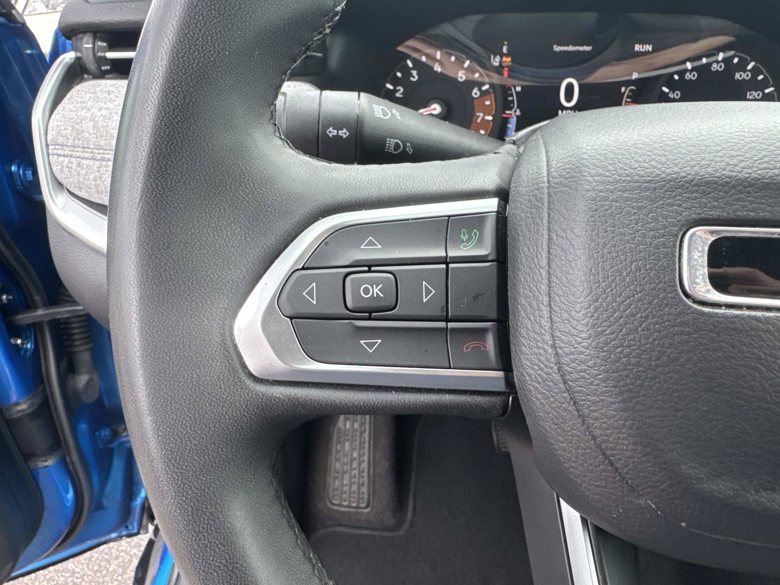 Used 2024 Jeep Compass Latitude AWD/4WD image 23