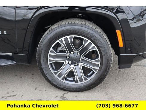 Used 2024 Jeep Wagoneer 4WD w/ Premium Group I image 42