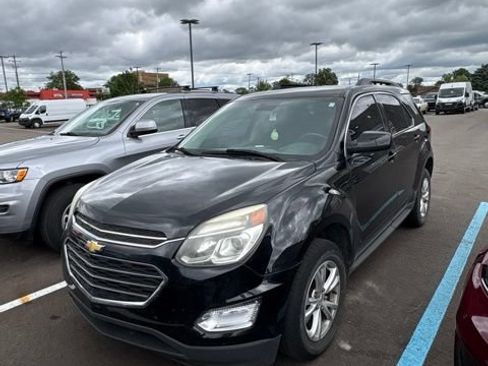 Used 2017 Chevrolet Equinox LT w/ Convenience Package FWD image 3