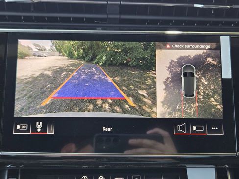 New 2025 Audi Q8 Premium Plus image 21