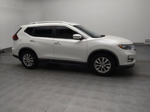 Used 2018 Nissan Rogue SV FWD image 11