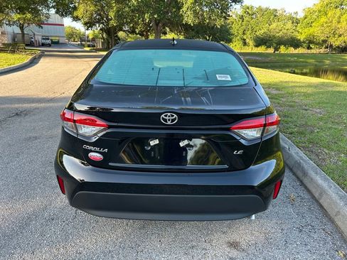 Used 2026 Toyota Corolla LE image 4