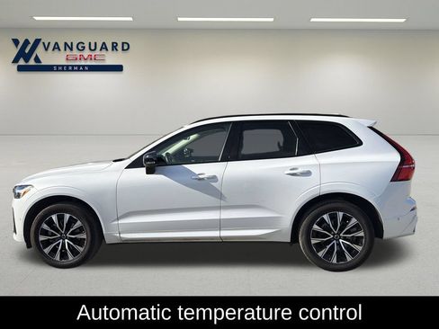 Used 2024 Volvo XC60 B5 Plus AWD/4WD image 4