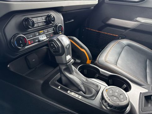 Used 2022 Ford Bronco Badlands image 25