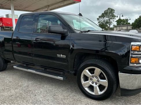 Used 2015 Chevrolet Silverado 1500 LT w/ Texas Edition, 1LT Trim RWD image 3