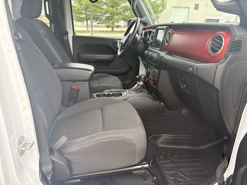 Used 2020 Jeep Gladiator Rubicon AWD/4WD image 19