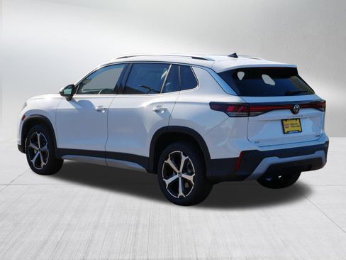 New 2026 Volkswagen Tiguan SE image 3