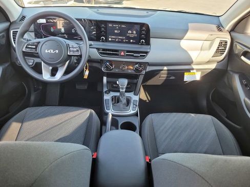 New 2026 Kia Seltos LX image 8