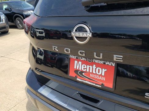 Certified 2024 Nissan Rogue SL w/ SL Premium Package image 12