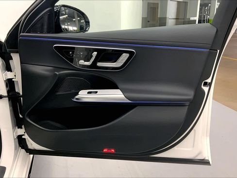 New 2026 Mercedes-Benz E 350 Sedan image 11