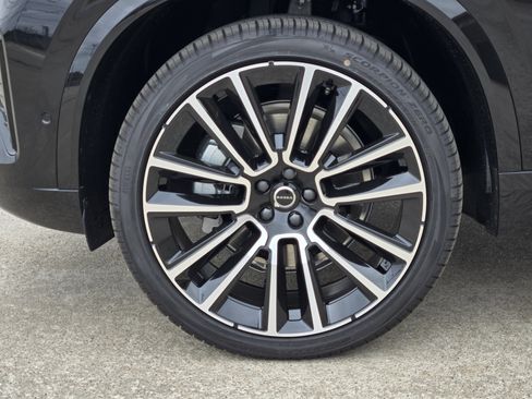 New 2026 Volvo XC90 B6 Ultra w/ Protection Package Premier image 12