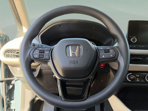 Certified 2025 Honda HR-V LX image 11