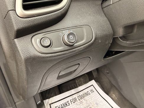 Used 2018 Chevrolet Trax LT w/ Driver Confidence Package image 21