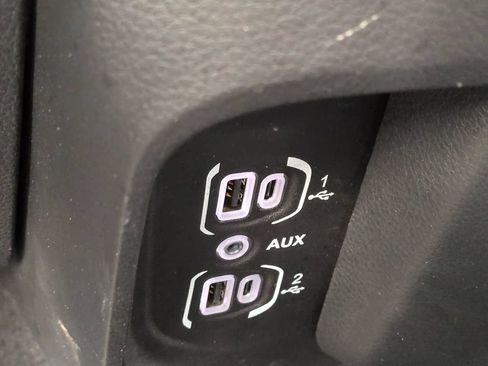 Used 2025 RAM 1500 Big Horn AWD/4WD image 20