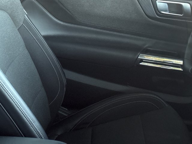 Used 2024 Ford Mustang Coupe RWD image 3