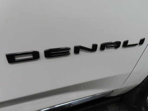 Used 2024 GMC Yukon XL Denali Ultimate image 56