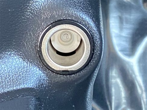 Used 2018 Nissan Versa S Plus image 30