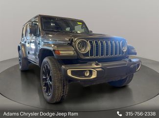Used 2025 Jeep Wrangler Unlimited Sahara w/ Safety Group AWD/4WD video 1