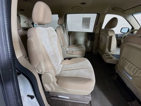 Used 2014 Kia Sedona LX FWD image 33