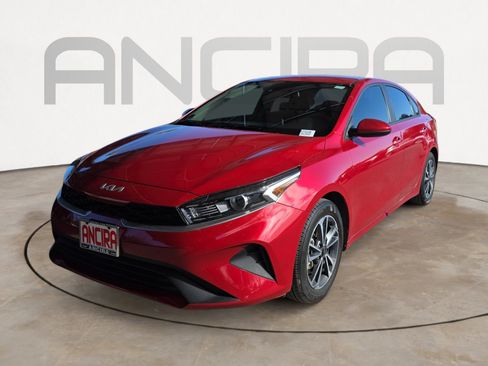 Certified 2023 Kia Forte LXS image 4