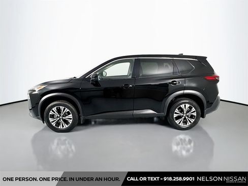 Certified 2021 Nissan Rogue SV FWD image 8