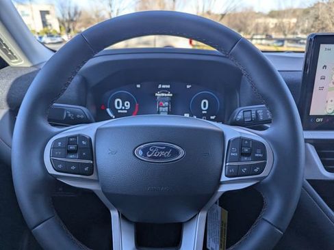 New 2026 Ford Explorer Active image 28