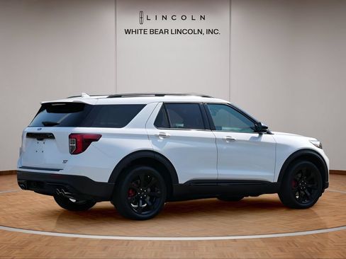 Used 2023 Ford Explorer ST w/ Equipment Group 401A AWD/4WD image 5