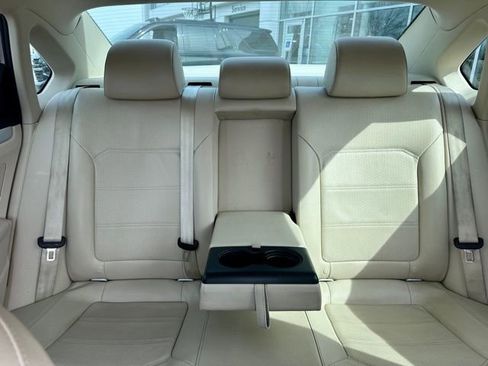 Used 2012 Volkswagen Passat 2.5 SE image 19