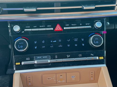 New 2026 Hyundai Santa Fe Limited image 13