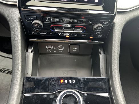 New 2025 Jeep Grand Cherokee Altitude image 25