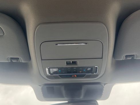 Used 2022 Ford F150 Lariat w/ Max Trailer Tow Package AWD/4WD image 19