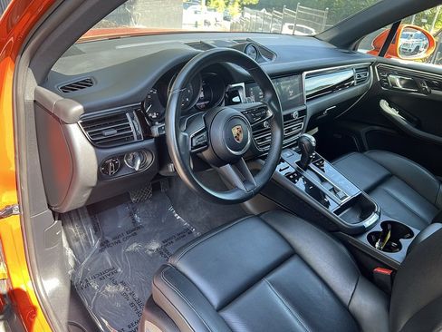 Used 2022 Porsche Macan image 22