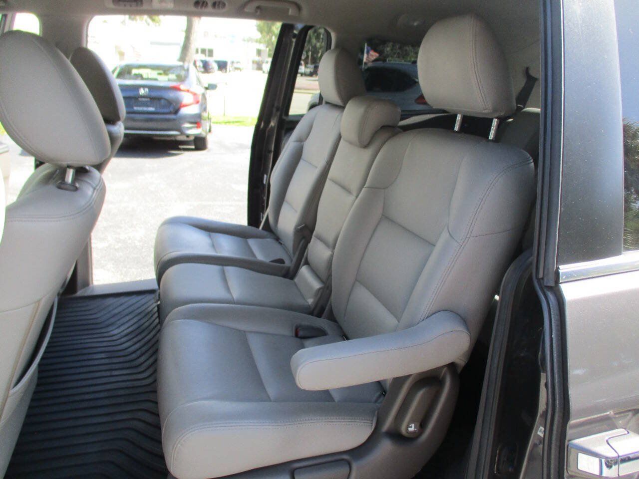Used 2017 Honda Odyssey EX image 21