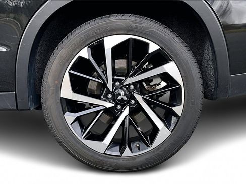 Used 2024 Mitsubishi Outlander SE image 34