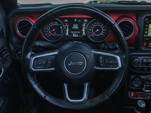 Used 2021 Jeep Wrangler Unlimited Rubicon AWD/4WD image 16