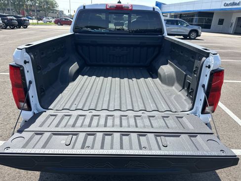 Used 2026 Chevrolet Colorado LT w/ LT Convenience Package AWD/4WD image 9
