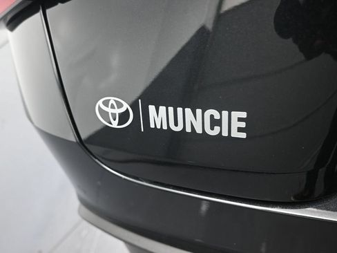 Used 2024 Lexus IS 300 w/ Premium Package RWD image 42