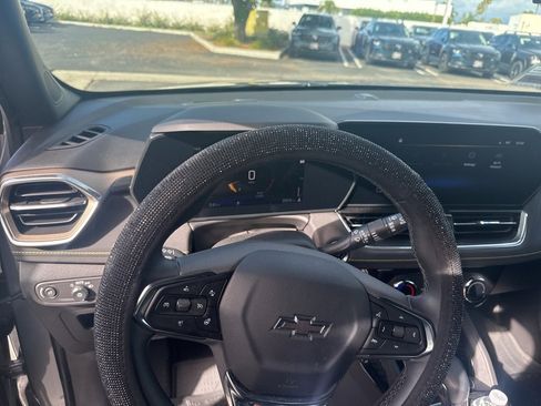 Used 2025 Chevrolet TrailBlazer ACTIV w/ Driver Confidence Package image 49