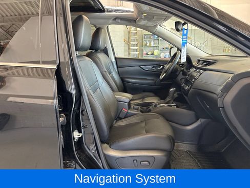 Used 2019 Nissan Rogue SL w/ Premium Package AWD/4WD image 24