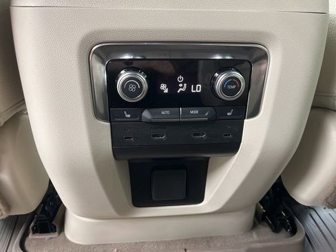New 2026 GMC Yukon XL Denali w/ Denali Reserve Package AWD/4WD image 25