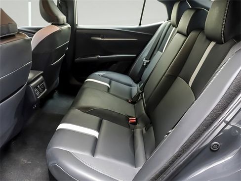 Certified 2025 Toyota Camry SE image 10