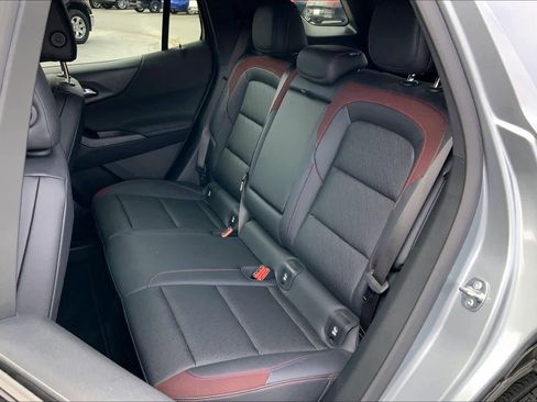 Used 2025 Chevrolet Equinox RS w/ Safety and Technology Package image 18